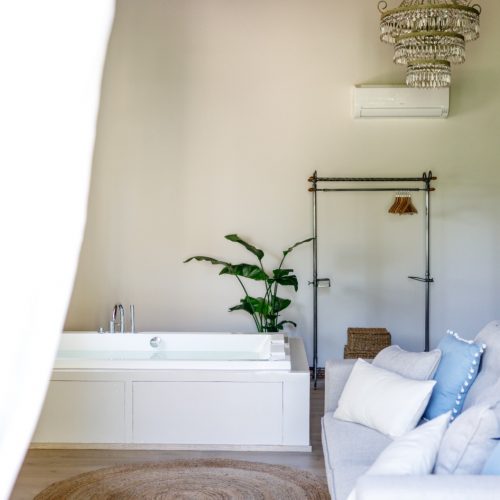 1eea55f6-853e-41a7-835d-2b2089bfd8d2